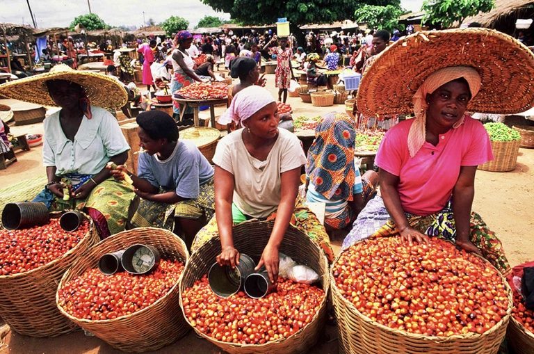 Makola Market-Grassroottours.com