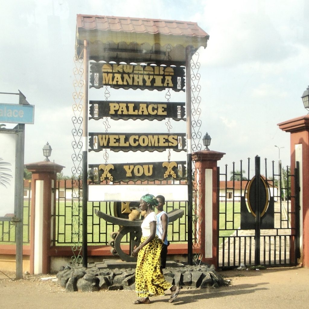 Manhyia Palace kumasi-Grassroottours.com